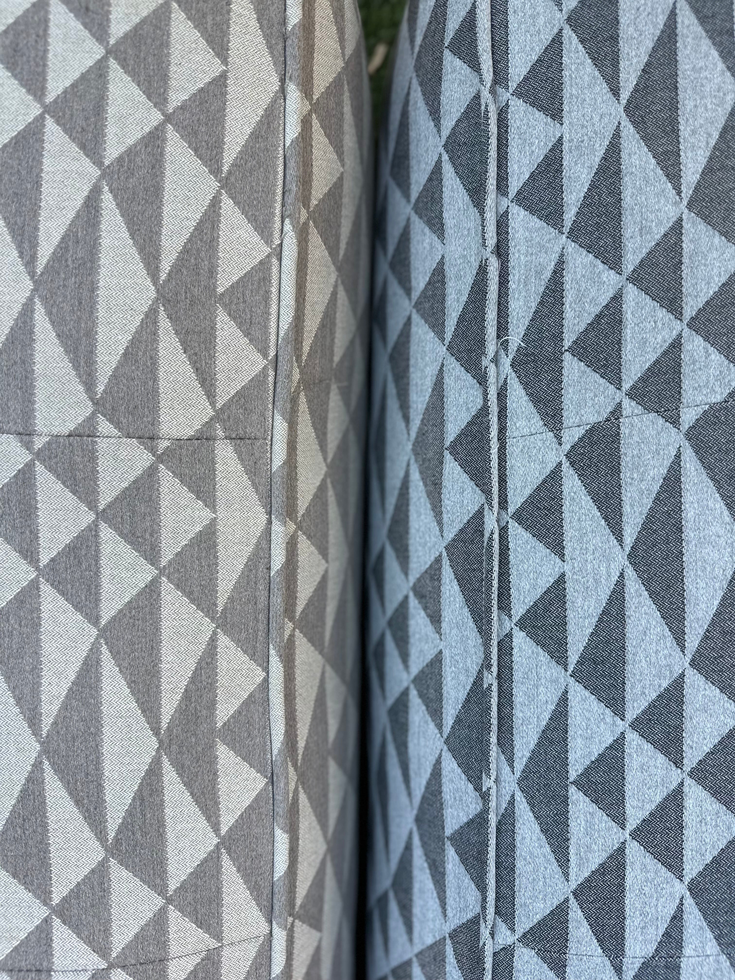 Luxe Linen-Like Inflatable Pool Lounge-Charcoal Abstract